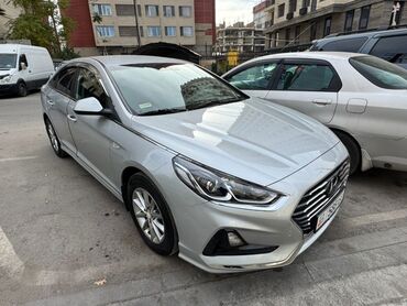 хундай hyundai: Hyundai Sonata: 2018 г., 2 л, Автомат, Газ, Седан