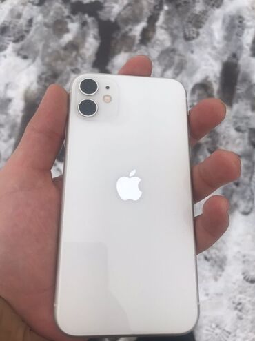 Apple iPhone: IPhone 11, Б/у, 128 ГБ, Защитное стекло, Чехол, 97 %