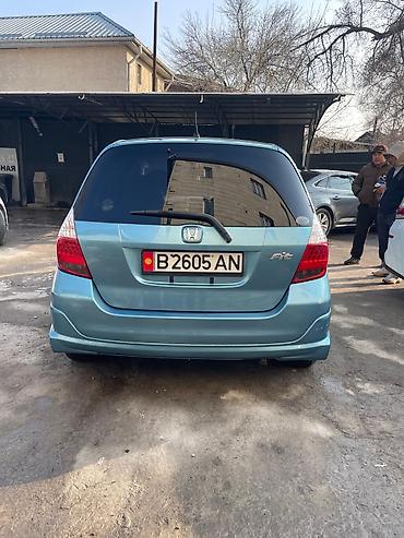 Honda: Honda Fit: 2006 г., 1.3 л, Вариатор, Бензин, Хэтчбэк — 6