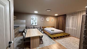 nomad hostel: Сдается студия с кухней. - Просторная студия открытой планировки — 1