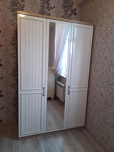 acılan divan: Yeni, 3 qapılı, Güzgülü, Ağ, Açılan, Düz dolab — 1