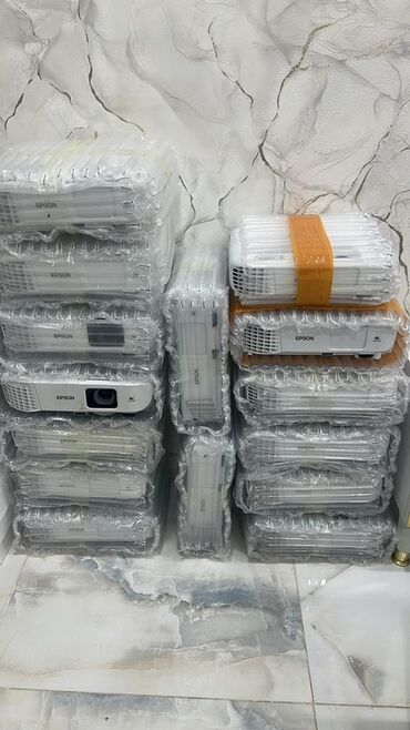 Proyektorlar: Stasionar Proyektor Epson — 4