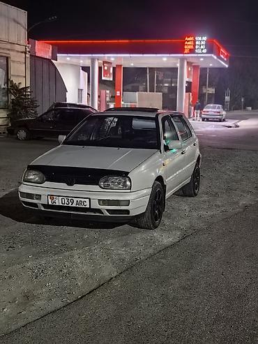 Volkswagen Golf: 1997 г., 1.4 л, Механика, Бензин, Хэтчбэк
