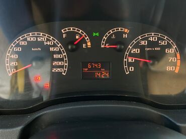 Fiat: Fiat Albea: 1.4 l | 2011 il 450000 km Sedan — 7