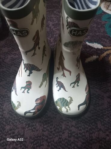 Детская обувь: Детская обувь на 6, 7, 8 лет, производство Южная Корея. Обувь хорошего — 4