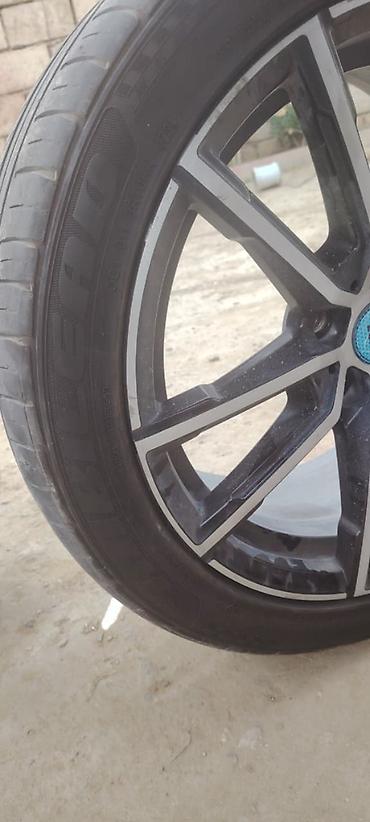 kamaz tekerleri: Toplamda 4 eded 225/45/R18 2 eded KUMHO, 2 eded HABILEAD. uzerinden — 2