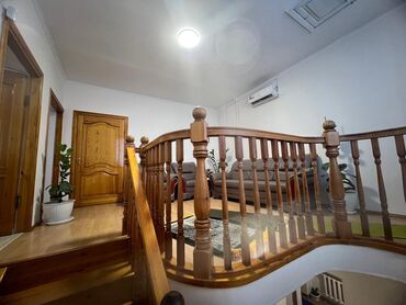 Долгосрочная аренда домов: 250 м², 5 комнат, Забор, огорожен, Парковка, Амбарная — 12