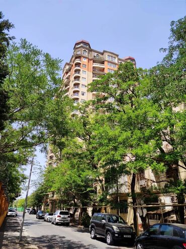 Uzunmüddətli kirayə mənzillər: Yasamalda mədəniyyət incəsənət universitetin yani 20 mertebeli — 5