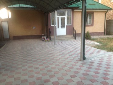 карлик алма в Кыргызстан | ПТИЦЫ: 110 м², 4 комнаты, Утепленный, Парковка, Сарай