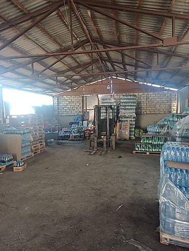goranboyda ev satilir: Anbar sahəsi – 1 mərtəbəli, geniş və hündür tavanlı metal — 2