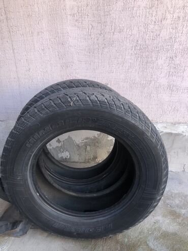 шины r16c: Цена за одну штуку 2000Комплект зимних шин для внедорожников/SUV