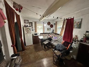 Продажа коттеджей и домов: 📍ул. Осмонкулова 🔘3-комнаты 🔘28,3м² Продаю одноэтажный саманный дом — 3