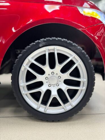 Uşaq üçün elektrik maşınları: Kiçik sürücülər üçün böyük əyləncə! Uşaqlarınız üçün həyəcan dolu bir — 14