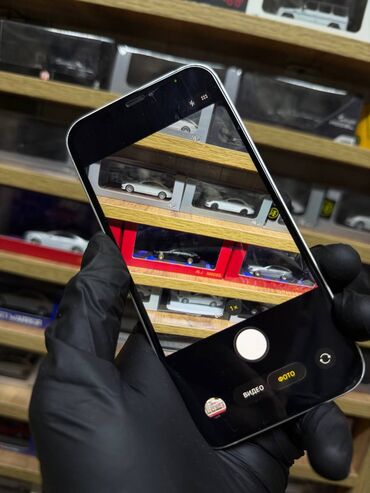 Apple iPhone: IPhone 12, Б/у, 64 ГБ, Белый, Защитное стекло, Чехол, 75 % — 8