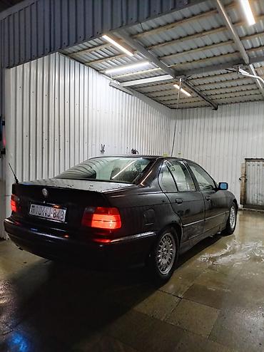 BMW: BMW 3 series: 1.6 l | 1992 il Sedan — 4