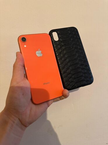 Apple iPhone: IPhone Xr, Б/у, 64 ГБ, Розовый, Защитное стекло, Чехол, 80 %