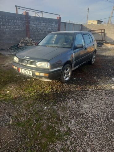 Volkswagen: Volkswagen Golf: 1993 г., 1.6 л, Механика, Бензин, Седан