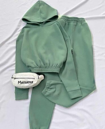 Trenerke: Komplet trenerka: 3200 dinara 
Ful termo🌼 — 7