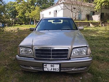 mersedes c 230: Mercedes-Benz 230: 2.3 l | 1999 il Sedan — 1