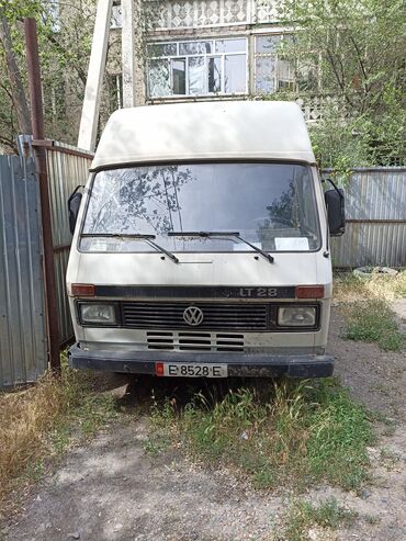 грузово: Volkswagen Bus/Vanagon: 1991 г., 2.4 л, Механика, Дизель, Бус