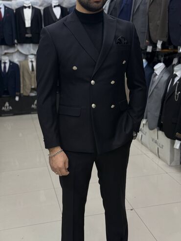 Kostyumlar: Kişi dəst kostyum Şık və modern seçimlər 😎 Mağaza var. Nağd və — 30