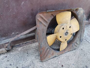 Auto delovi: Dodatni opis Ventilator hladnjaka Lada 2107 Riva sa postoljem broj 1 — 8