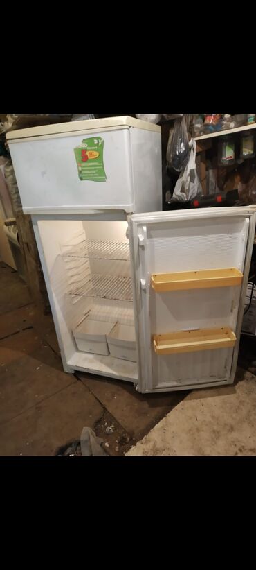 i̇şlənmiş xaladenik: Б/у Двухкамерный Холодильник цвет - Белый