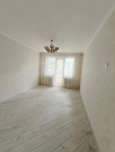 center: 1 комната, 35 м², Кудайберген авторынок 105 серия, 3 этаж — 1