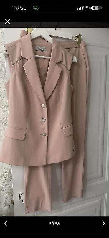 Брючные костюмы: Одежда женская, брала в Дубаи/Италии размер от s,m,l (до 44) новые и — 42