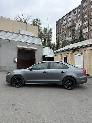 bmv satisi: Volkswagen Jetta: 2.5 l | Sedan — 9