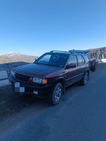 куплю машину в рассрочку: Opel Frontera: 2001 г., 2.2 л, Механика, Дизель, Универсал