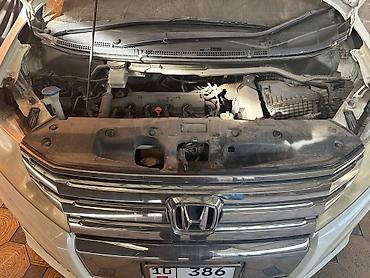 Honda: Honda Stepwgn: 2011 г., 2 л, Вариатор, Бензин, Минивэн — 11