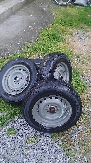 Digər avtomobil ehtiyat hissələri: Avtomobil ehtiyat hissələri dəsti Təsvir: - 4 ədəd polad disk — 5