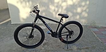 Trek FX seriyalı dağ velosipedi Xüsusiyyətlər: - Alüminium hardtail