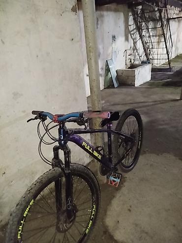 motorlu velo: FULL BIKE hardtail dağ velosipedi Texniki xüsusiyyətlər: - Güclü — 3