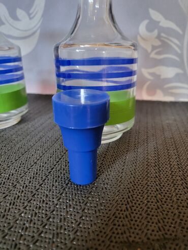 Ostalo posuđe: Flasice nove,vintaz italijanske za ulje,sirce. Nove flasice za — 7