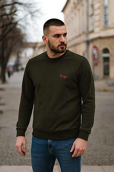 pull and bear torbice: Muške crne dukserice bez kapuljače – izbor brendova i minimalističnih — 5