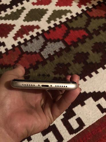 iphone 11 red: IPhone 11, 64 GB, Qara, Face ID — 4