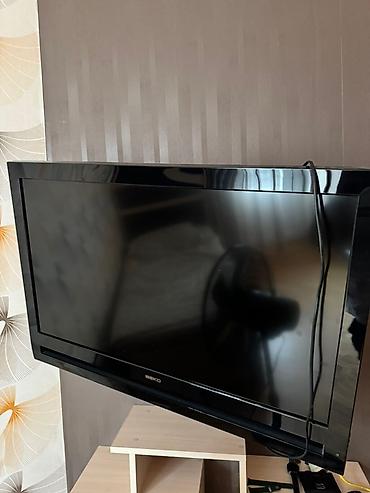 Televizorlar: Beko markasına məxsus qara rəngli televizor. Olcusu kifayet geder — 2