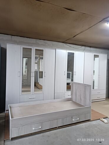 Шкафы для одежды: Шкаф 4двенная размер 160/210 глубина 50 стандартный на заказ тоже — 3