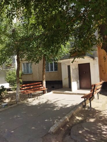 строка продажа квартир в бишкеке: 2 бөлмө, 48 кв. м, 105-серия, 2 кабат, Эски ремонт