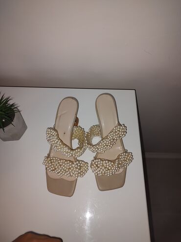 opposite sobne papuce: Fashion slippers, 36