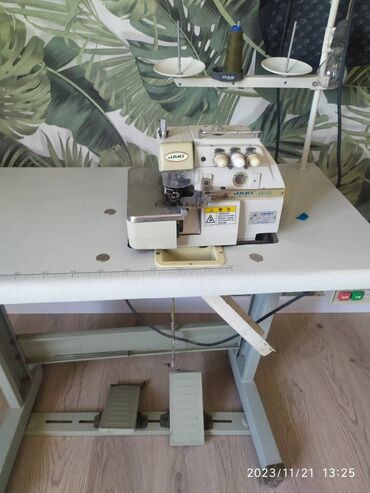 машинки для шитья: Швейная машина Jack, Оверлок, Автомат