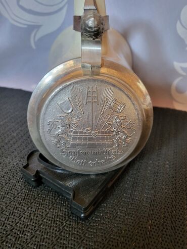 Čaše: Krigla Zinn Nemacka 70te. Krigla bez ostecenja,sve na njoj odsjaj od — 11