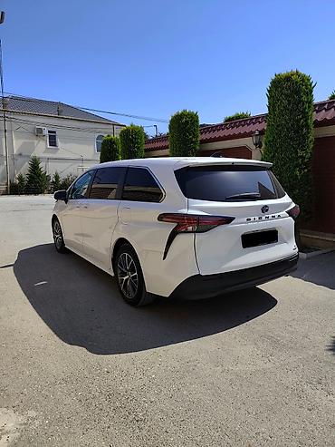 afdamabiler: Toyota Sienna: 2.5 l | 2021 il Van/Minivan — 6
