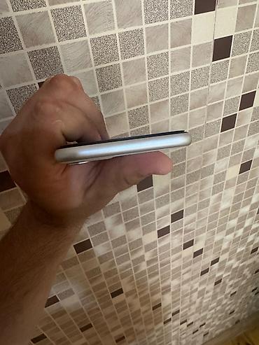 iphone 11 təzə: IPhone 11, 128 GB, White Titanium, Barmaq izi, Face ID, Simsiz şarj — 3