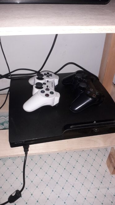 диски на плейстейшен: Ps3 slim работает хорошо не греется 
прошитая более 10 игр