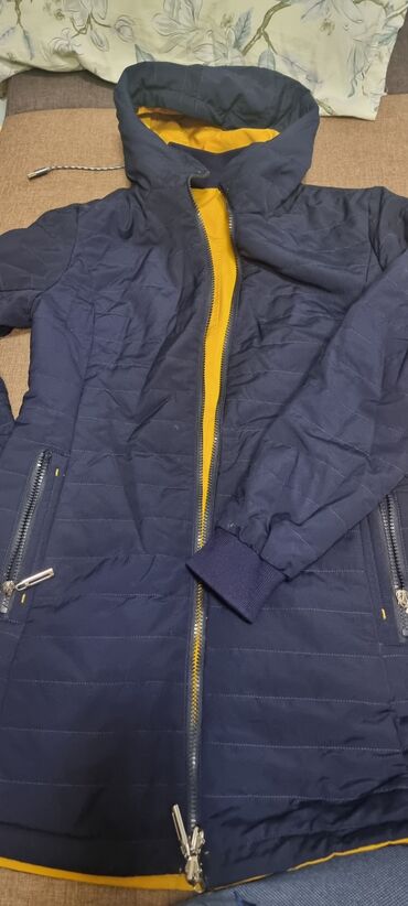 зимние куртки женские бишкек: Пуховик, S (EU 36), M (EU 38)