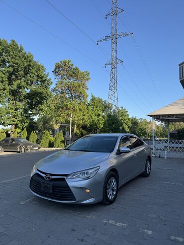 Toyota: Продается Toyota Camry 55 SE (араб) Год выпуска: 2017 Объем: 2.5 Цвет