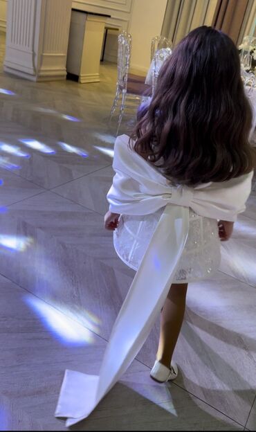 Bayram kostyumları: Uşaq üçün zərif ağ ziyafət/libas - Model: qısa ətəkli, korset üstlü — 10